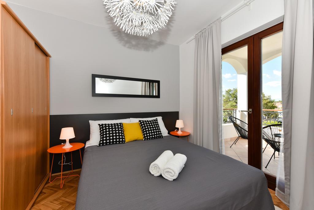 Mediterraneo Garden Apartments Petrcane Esterno foto